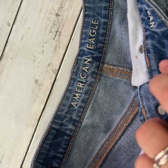 American Eagle, Mom jeans size 4 - Picture 6 of 8